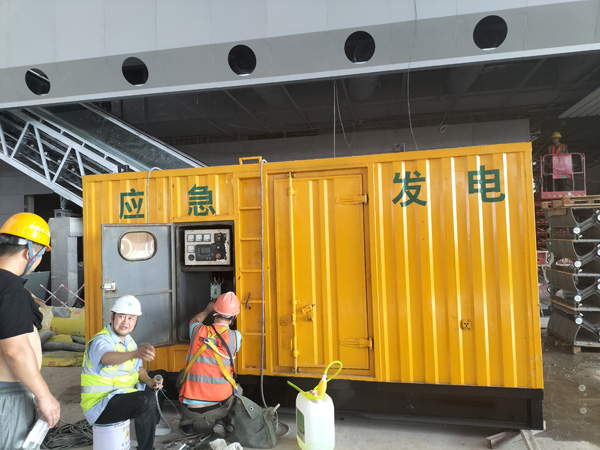 栖霞怎样判断空气滤清器是否需要更换？